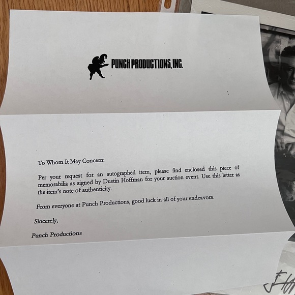 Dustin Hoffman Autograph - Picture 2 of 2